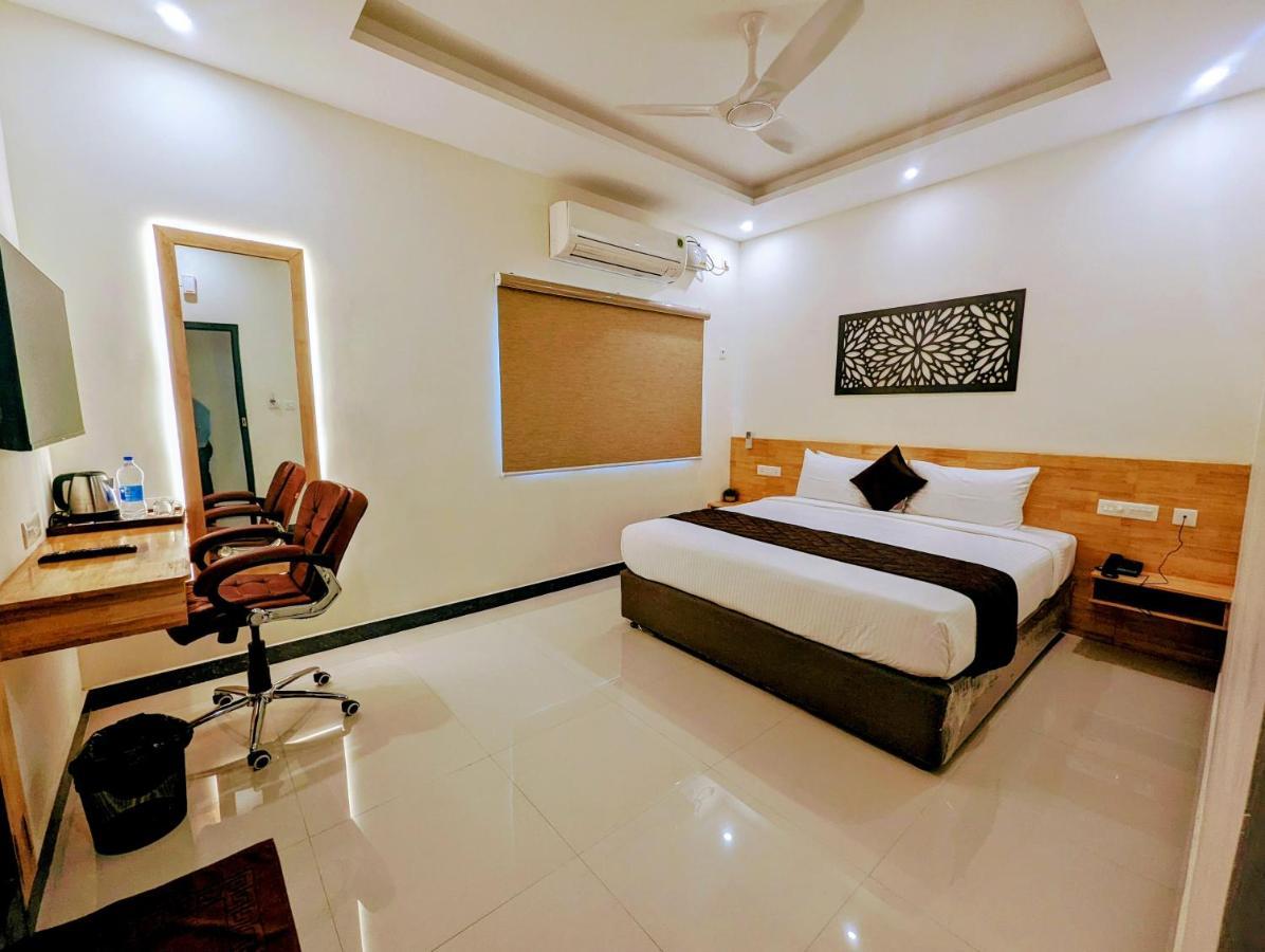 Tpc Camphor Hotell Tiruchirappalli Exteriör bild