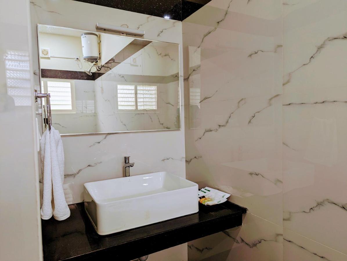 Tpc Camphor Hotell Tiruchirappalli Exteriör bild