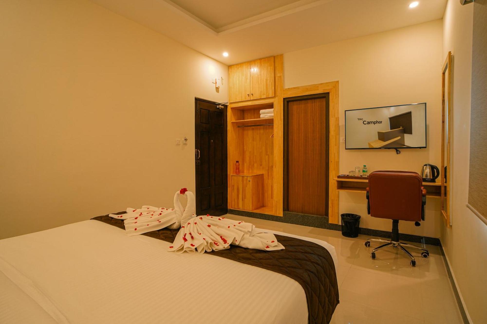Tpc Camphor Hotell Tiruchirappalli Exteriör bild