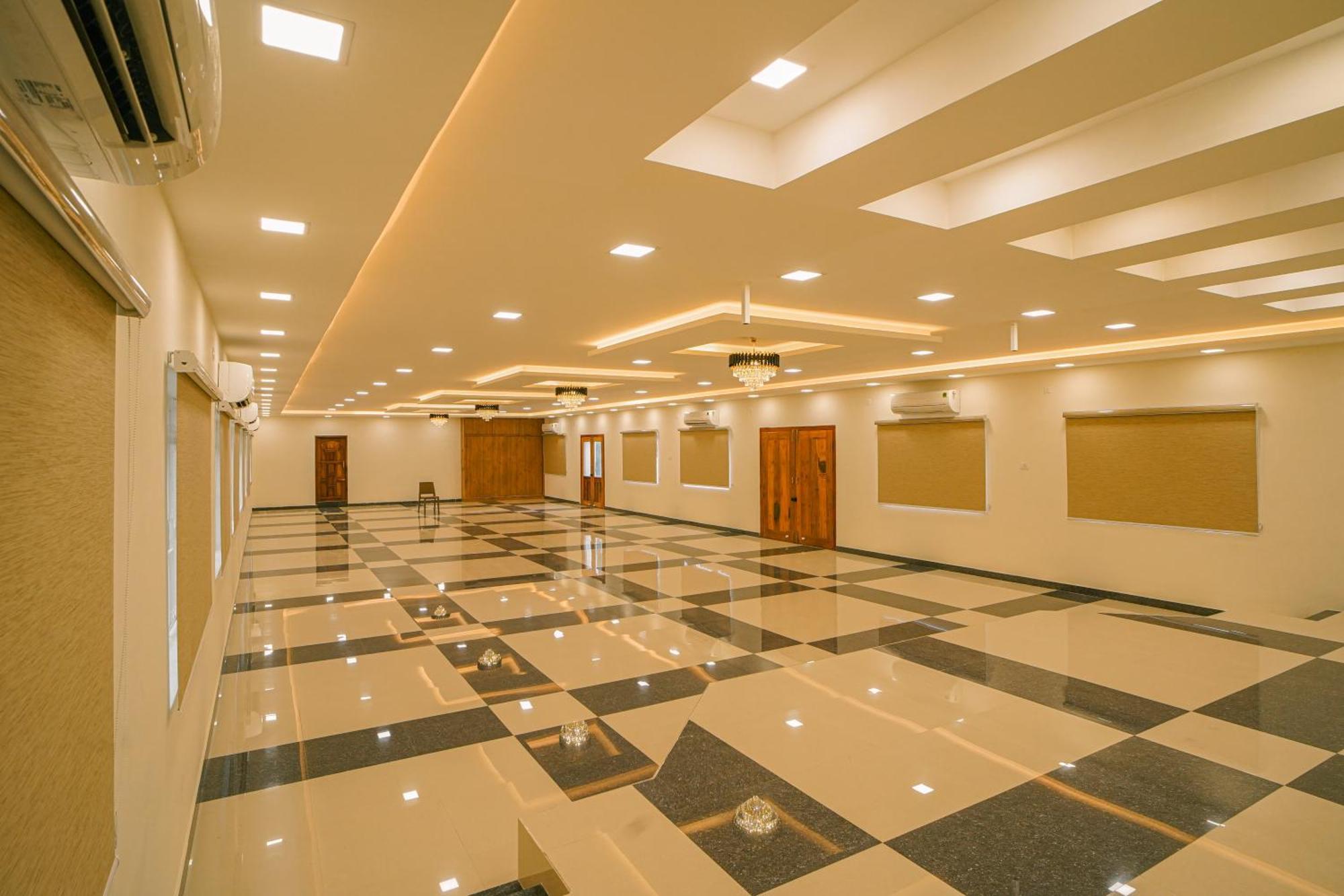 Tpc Camphor Hotell Tiruchirappalli Exteriör bild